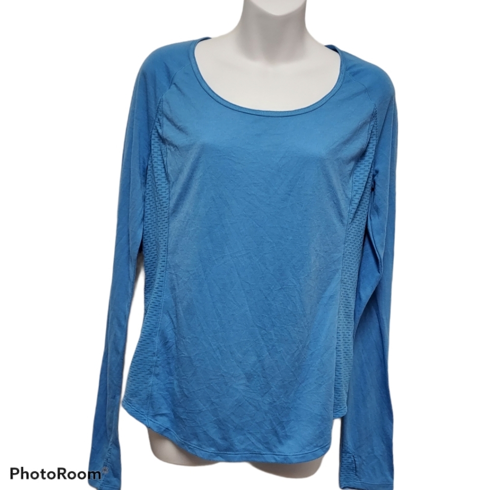 Under Armour Heat Gear shirt.